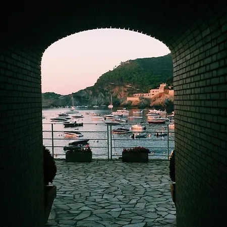 Amazing In Costa Brava Cap Sa Sal Apartment *